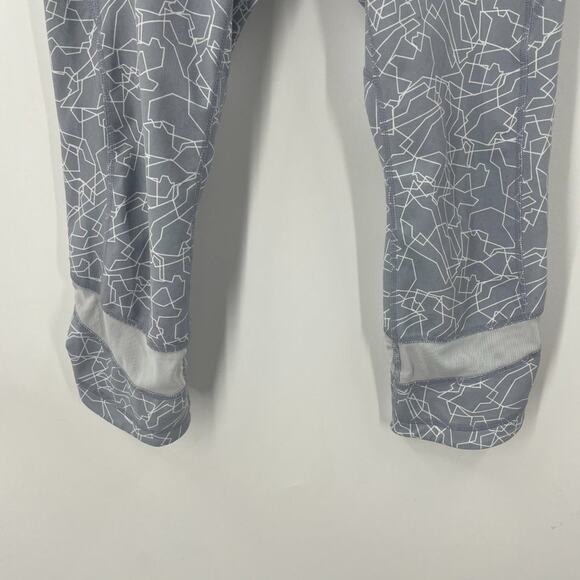 Zella Print Capri Leggings Size Medium - Picture 2 of 11